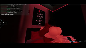 Encontre a esta rubia culona y me la folle duro