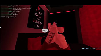 Encontre a esta rubia culona y me la folle duro