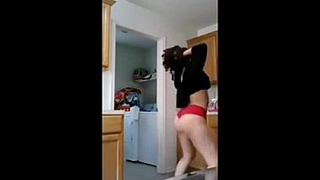 Nerdy black girl with jiggly booty