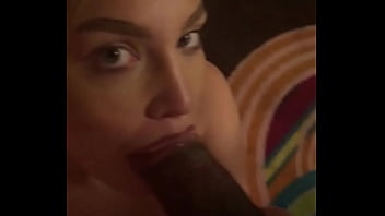 White girl swollow 13 inches