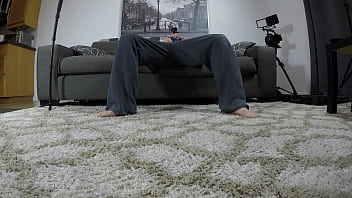 Horny latina slut sucks gamer's cock while he's trying to play