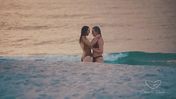 It's olive gee & charlie forde falling in love at the beach promo