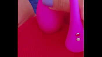 Pov toy stunning babe plays with her lush