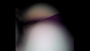 Tetona montando de espaldas