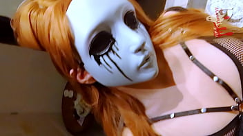 Mi hermanastro mayor me acompaña a pedir caramelos a cambio me pide que juegue con el en la noche