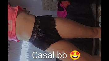 Minha gatinha se arrumando