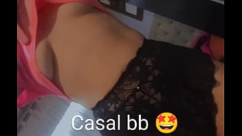 Minha gatinha se arrumando