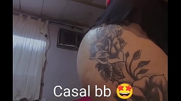 Minha gatinha se arrumando