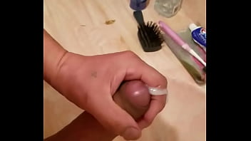 Hetero Envía Vídeo Masturbándose thumbnail