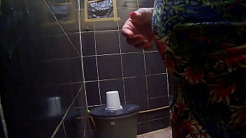 No banheiro