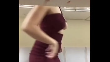 Gosta dançando até o chão