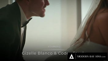 Man fucks bride in front of people