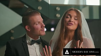 Man fucks bride in front of people