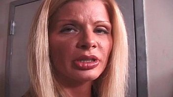 Hot sexy nice body blonde milf gets