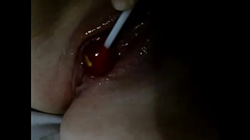 Jugando con el chupetin