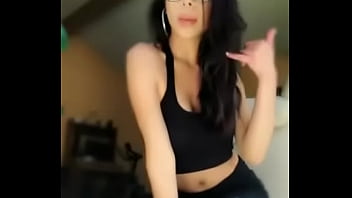 Love jerking to my slutty old crush