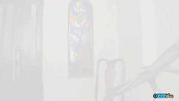 Chick pleasures herself with a flute then gets 3 guys to join in on the fun