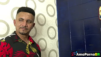 Empregada falou nunca tinha assistindo um video porno