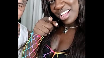 Logo mais uma história picante na sua telinha com fernanda chocolatte