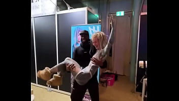 Do you already know mac troy give him a follow because he is awesome want to see me shooting with him i di