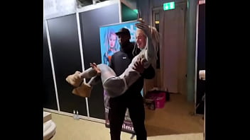 Do you already know mac troy give him a follow because he is awesome want to see me shooting with him i di