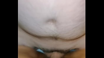 Mi esposo me coge muy rico y terminó teniendo un orgasmo