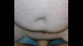 Mi esposo me coge muy rico y terminó teniendo un orgasmo