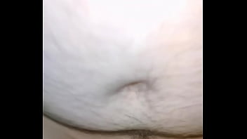 Mi esposo me coge muy rico y terminó teniendo un orgasmo