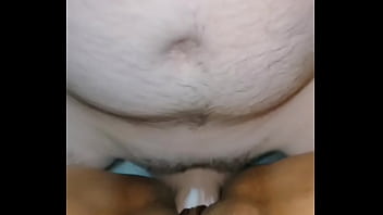 Mi esposo me coge muy rico y terminó teniendo un orgasmo