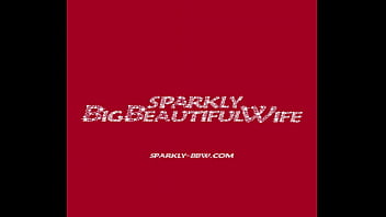 A nice plug play with a dick rubbing her clit fpr sparklybbw