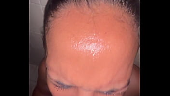 Un poco de orín en oral