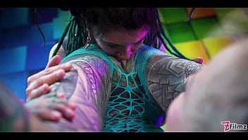 Tattooed babe straps on a huge toy for the slutty girl