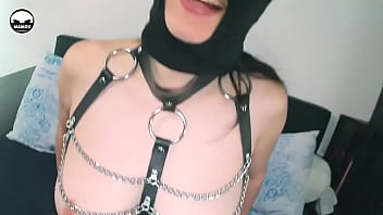 I'm hosting léna fée du désir again in this new video she masturbates me with her pretty feet i lick her eagerly be