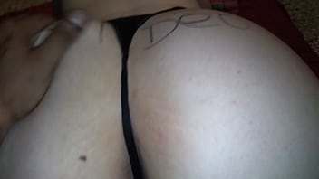 Colita blanca y redonda