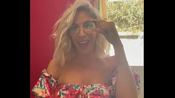 Vidéo en direct de mon bureau au travail j’attend mon jeune voisin pour