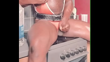 Black Bodybuilder Bate Preview Clip thumbnail