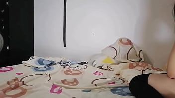 My step cousin arrives from bogota and the first thing she comes to do is this