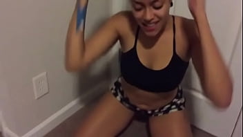 Big booty mixed girl head