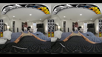 Virtual porn stepmom naomi foxxx offers her mouth after finding your cum sock and sucks you until you finish