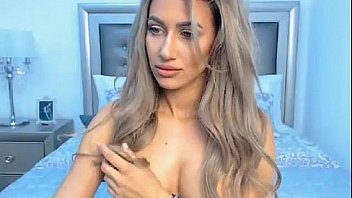 Miss18live big tits blond blowing dildo