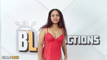 Bukkake latin caro canela ninfomana colombiana recibe leche en grandes cantidades
