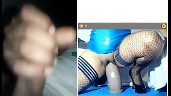 Gros penis donne son lait a hotty puttta