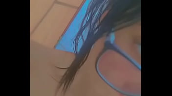 Novinha danadinha dançando