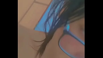 Novinha danadinha dançando