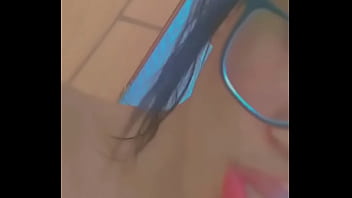 Novinha danadinha dançando