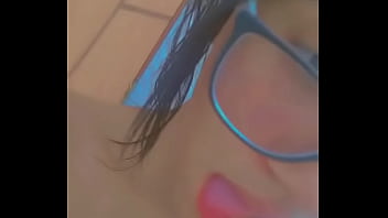 Novinha danadinha dançando