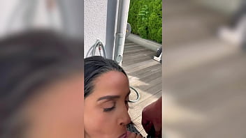 Die terrasse lädt zu mehr ein als nur zu sitzen