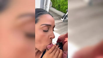 Die terrasse lädt zu mehr ein als nur zu sitzen