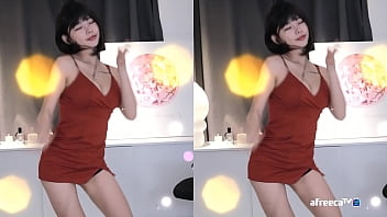 Aespa winter next level sexy chick dances to kpop song