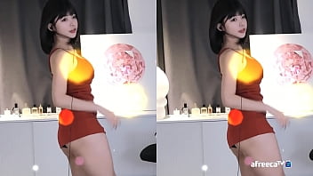 Aespa winter next level sexy chick dances to kpop song